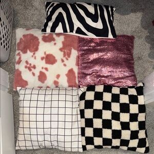Set of Five Stylish Throw Pillows